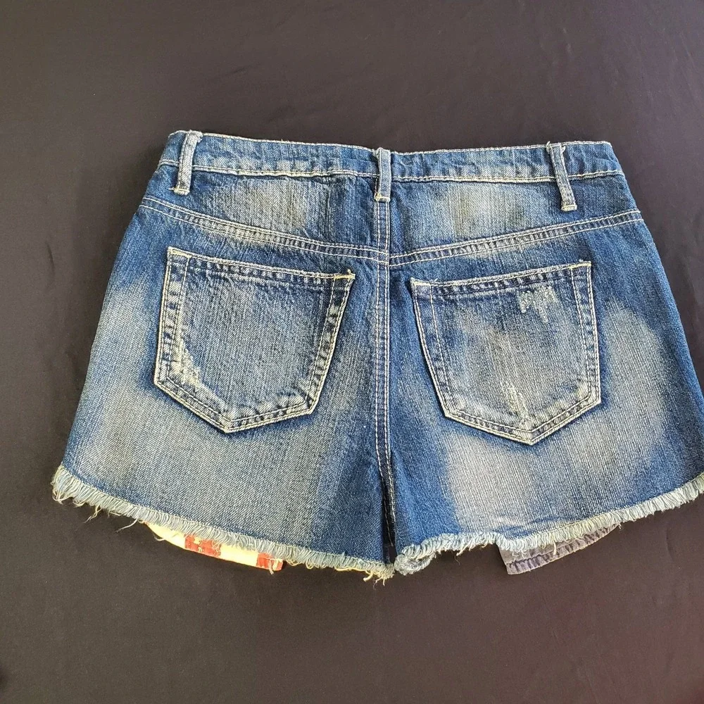 Mossimo Size 5 High Rise Blue Denim  Distressed Jean Shorts w/Flag Pocket‎ Liner